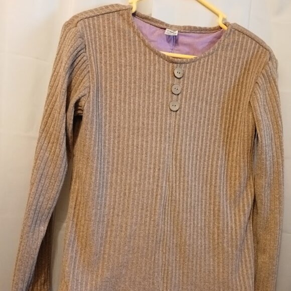 New Ribbed Knit Sweater Top XS Neutral Brown Scoop neck Long sleeve Wood buttons - Picture 6 of 9